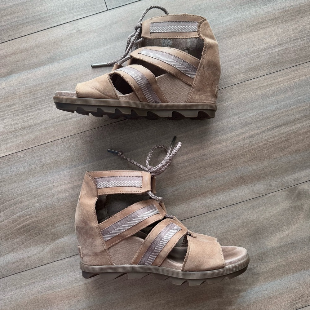 Sorel Joanie II Lace Wedge Sandals Womens Size 9 Ash Brown Gladiator NL3272-240 - Picture 3 of 6